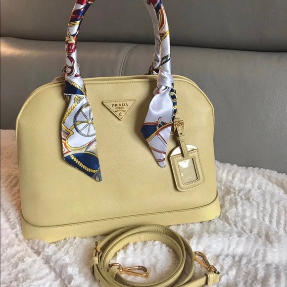 Prada - Picture 10 of 11